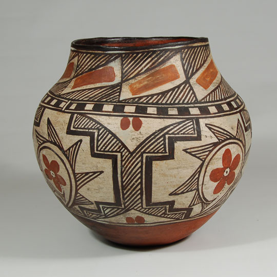 Historic Isleta Pueblo Pottery - C3711B